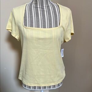 Butter Yellow scoop neck tee